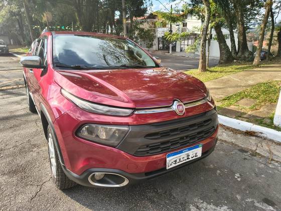 FIAT TORO 1.8 16V EVO FLEX FREEDOM AT6 FIAT TORO 1.8 16V EVO FLEX FREEDOM AT6